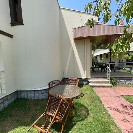 Huge 300 Meters To Sea And Near To Ida Mount Hotell 3*